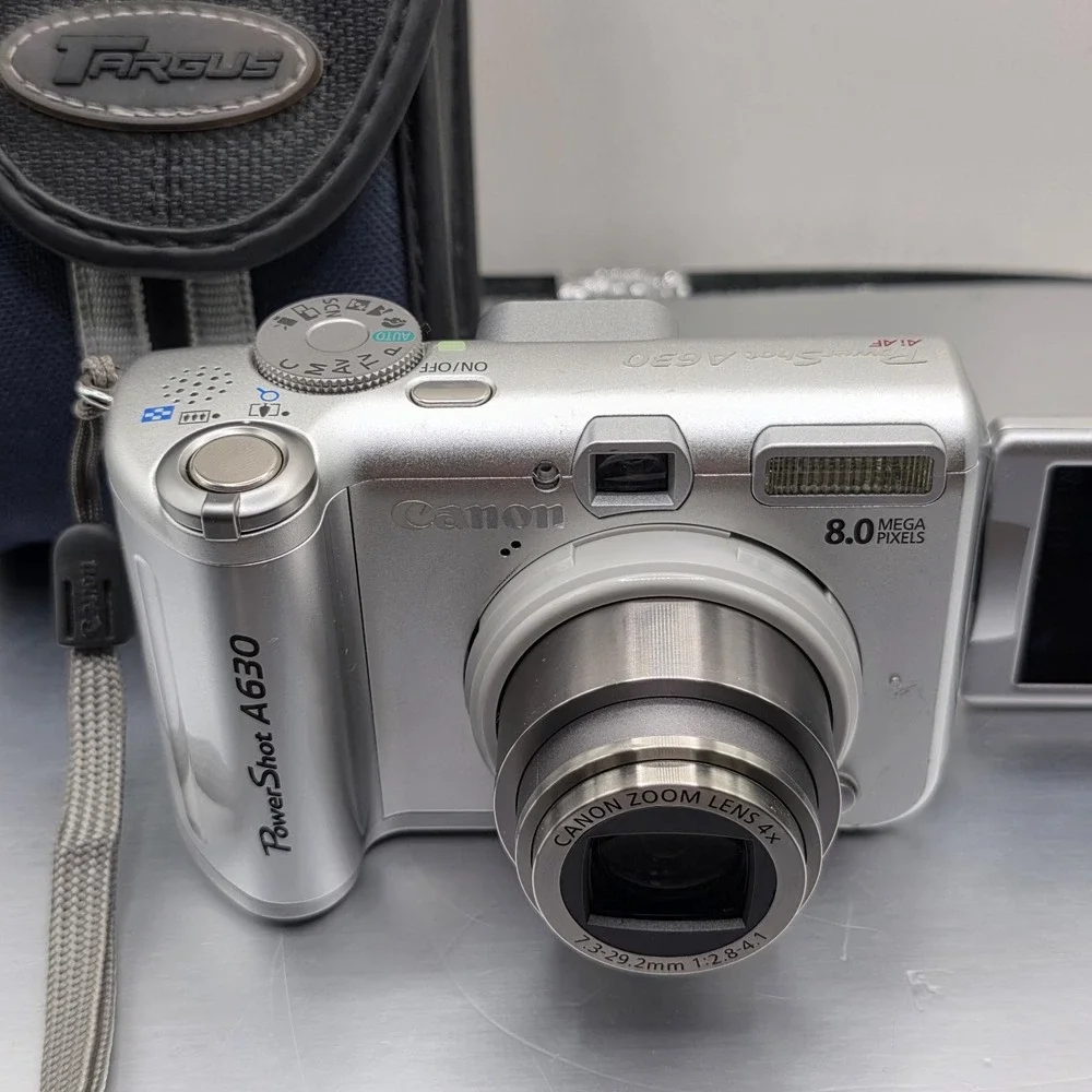 Canon PowerShot A630 8.0 MP Digital Camera 8MP 4x Opyical Zoom Silver W. Case